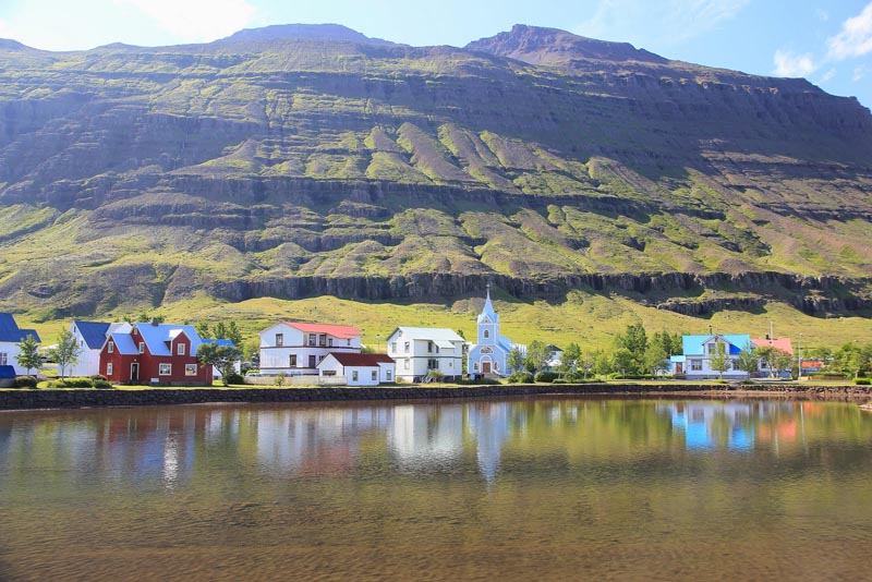 ISLANDIA Seydisfjördur SEYDISFJORDUR CRUCEROS ISLADIA ICELAND CRUISES 